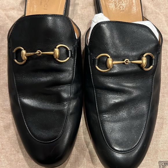 Gucci Women’s Princetown leather slipper - Picture 1 of 8